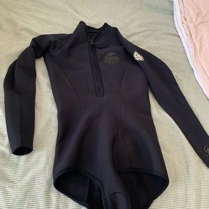 Size 8 Spring Suit Ripcurl GBomb